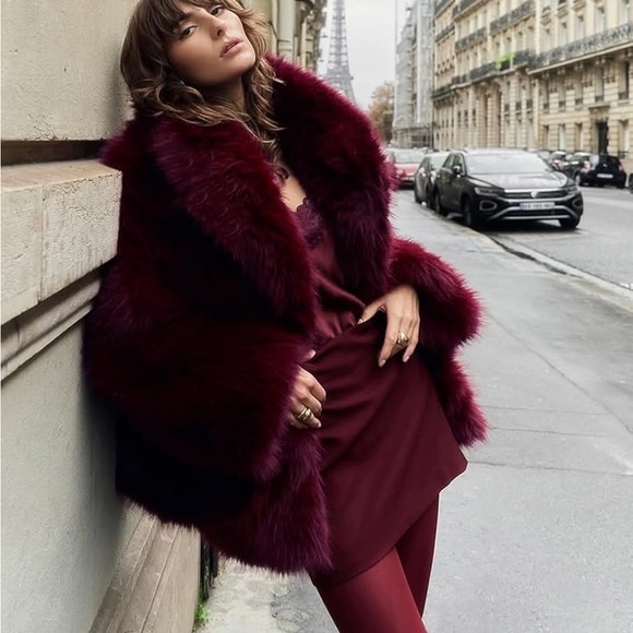 Women's Burgundy Faux Fur Coat thick faux fur winter jacket collared - Picture 1 of 4